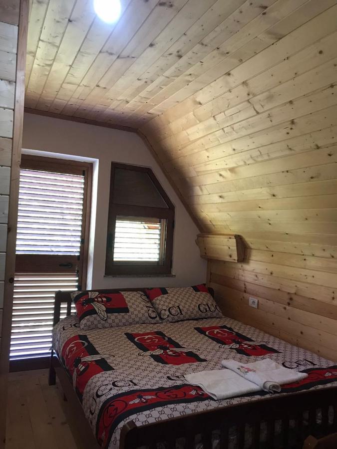Elvis Blini Thethi Hotell Exteriör bild