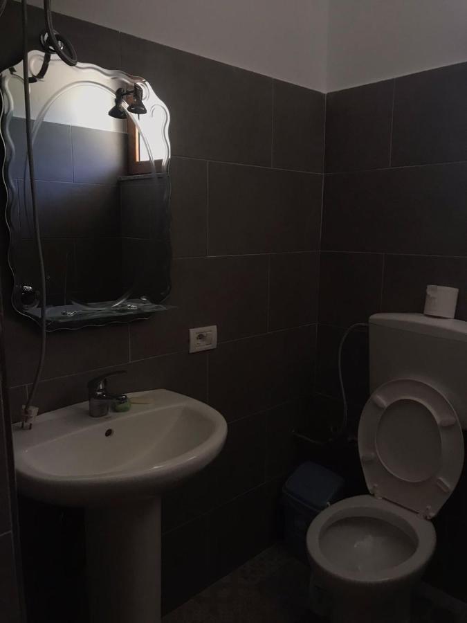 Elvis Blini Thethi Hotell Exteriör bild