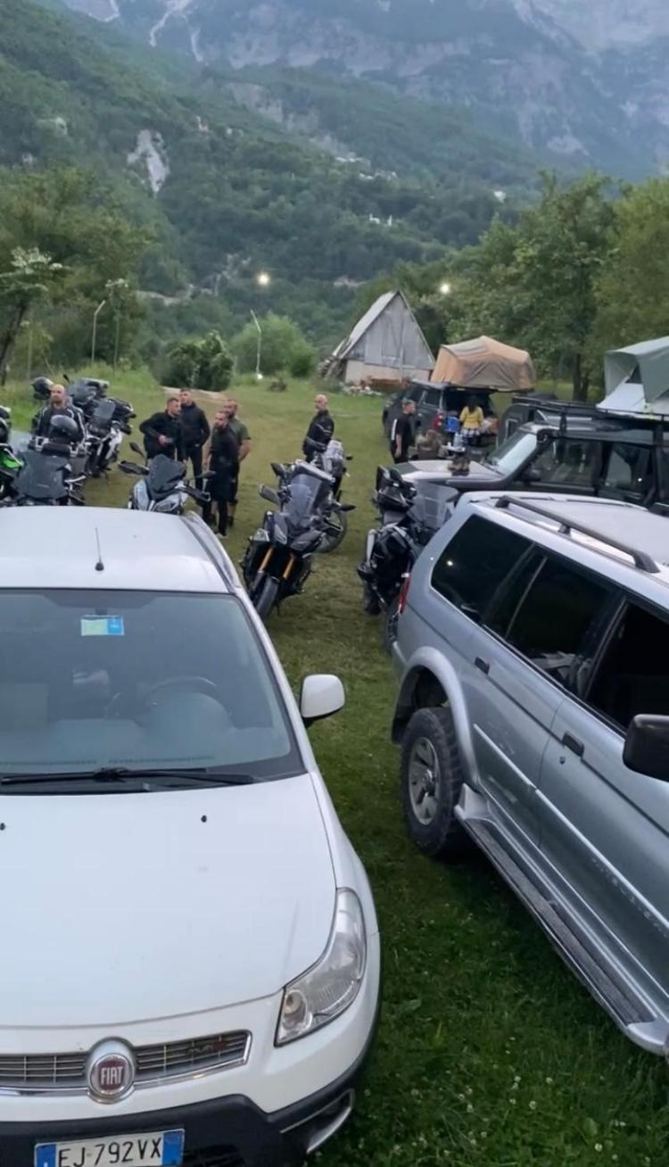 Elvis Blini Thethi Hotell Exteriör bild